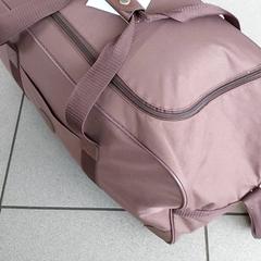 Táska - Reistas Bruin, amint azt Centraal magazijn az iLost segítségével jelentette.