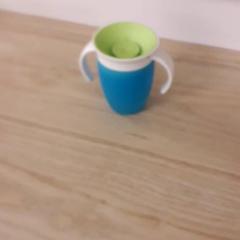 Menaje y alimentación, ha sido reportado por IKEA Breda con iLost