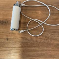 USB充電器 がiLostで MEININGER Hotel Marseille Centre la Joliette によって報告されました
