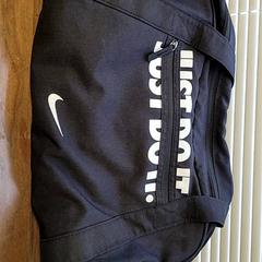 Väska, rapporterat av Connexxion Haarlem IJmond med iLost