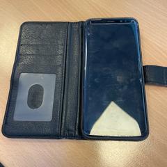 Samsung smartphone S8 zwart hoesje، كما تم الإبلاغ عنه بواسطة Pouw Vervoer عبر iLost