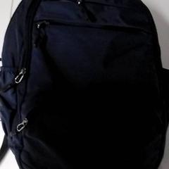 Ryggsäck, rapporterat av Regio Antwerpen - Brussel med iLost