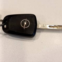 Clé Opel sleutel, a été signalé par Arriva Limburg Noord utilisant iLost