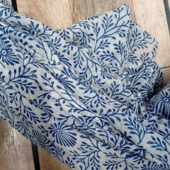 Choker Blanc motif bleu, som rapportert av IKEA Lille ved bruk av iLost