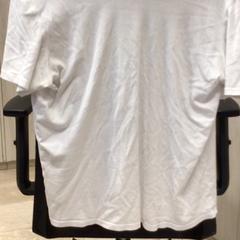 T shirt Wit, iLost를 사용하여 Hotel van der Valk Maastricht에 보고됨