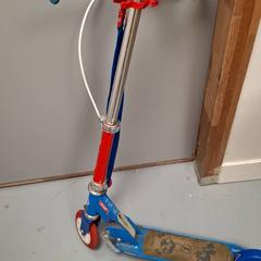 Scooter, segundo informou IKEA Paris - Italie Deux usando iLost