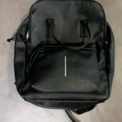 Borsa Zwart, come riportato da Transdev Hoeksche Waard Goeree Overflakkee utilizzando iLost