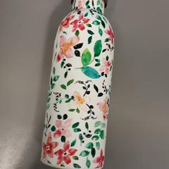 Water bottle, as reported by Vrije Universiteit Brussel (VUB) using iLost