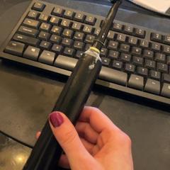 Electric toothbrush Black, iLost를 사용하여 Sir Albert Amsterdam에 보고됨