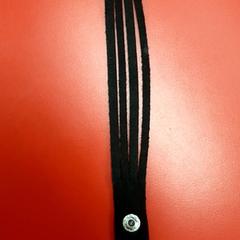 Pulseira, segundo informou UvA REC usando iLost