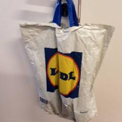 Taška, jak nahlášeno Qbuzz ZHN pomocí iLost