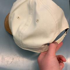 Casquette Bruin, as reported by Eindhoven Airport using iLost