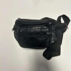 Bauchtasche, gemeldet von Regio Oost-Vlaanderen über iLost