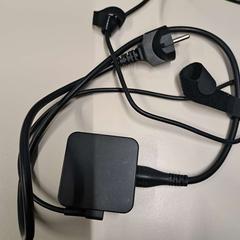 Cargador Asus , zwart, segundo informou TU/e - Receptie Gemini usando iLost