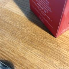 Purchase estee lauder, segons ha informat Designer Outlet Roermond mitjançant iLost