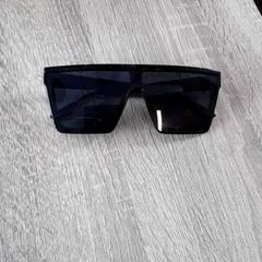 Solglasögon Zwart, rapporterat av EBS Tramplein med iLost