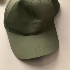 Cap, as reported by MEININGER Hotel Budapest Great Market Hall using iLost