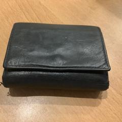 Peňaženka, ako bolo nahlásené Gemeente Amsterdam pomocou iLost