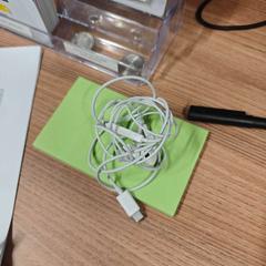 Bezdrôtové slúchadlá, ako bolo nahlásené Vrije Universiteit Brussel (VUB) pomocou iLost