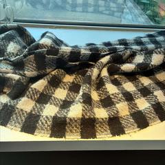 Châle, a été signalé par Madurodam utilisant iLost