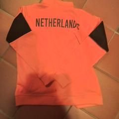 Trainingsjas Oranje, rapporterat av Apenheul med iLost