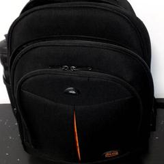 Taška Onv Yafet Redi, ako bolo nahlásené Qbuzz servicepunt  Emmen pomocou iLost