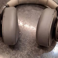 Headset Grijs, ako bolo nahlásené Rotterdam The Hague Airport pomocou iLost