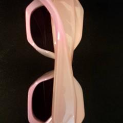 Gafas de sol Roze/perzik, ha sido reportado por DierenPark Amersfoort con iLost