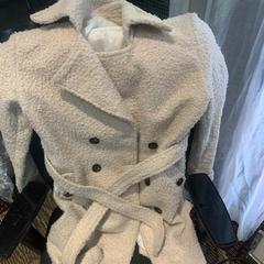 Jacka Teddy Beige, rapporterat av Haven Hotel Rotterdam med iLost