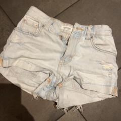 Shorts, as reported by MEININGER Hotel Amsterdam City West using iLost
