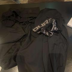 Košeľu, ako bolo nahlásené Van der Valk Hotel Amsterdam-Amstel pomocou iLost