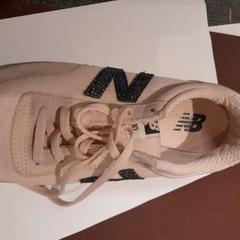 Topánka de sport, ako bolo nahlásené TCL pomocou iLost