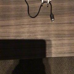 Électronique Oplader, zwart, wit, a été signalé par Van der Valk Hotel Zwolle utilisant iLost