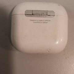 Airpodscase, as reported by Qbuzz DMG using iLost