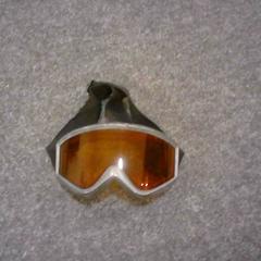 Skibril oranje, amint azt SnowWorld Landgraaf az iLost segítségével jelentette.