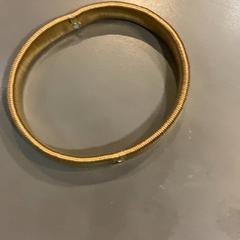 팔찌, iLost를 사용하여 MEININGER Hotel Vienna Downtown Sissi에 보고됨