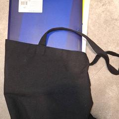 Tasje papieren, iLost를 사용하여 Qbuzz DMG에 보고됨