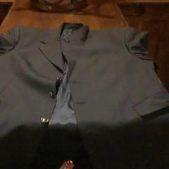 ブレザー Zwart gestreept がiLostで Café Leentje によって報告されました