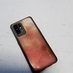 Telefon Oppo, jak nahlášeno Hermes Eindhoven pomocí iLost