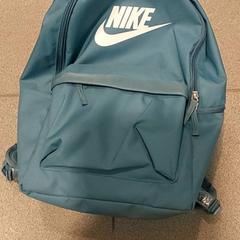 배낭 Lichtblauw, iLost를 사용하여 Regio West-Vlaanderen에 보고됨