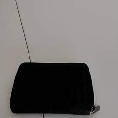 Portefeuille - Sridhar, a été signalé par Regio Antwerpen - Brussel utilisant iLost