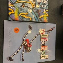 Livros, como reportado por Van der Valk Hotel Assen utilizando o iLost