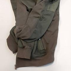 Kleding - Blazer donker groen، كما تم الإبلاغ عنه بواسطة Centraal magazijn عبر iLost