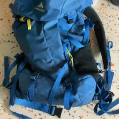 Mochila, como reportado por MEININGER Hotel Köln West utilizando o iLost