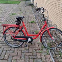 Rode dames fiets, iLost에 보고됨