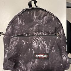 Eastpak rugzak, iLost에 보고됨