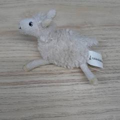 Pelutxezko jostailua, gisa salatu by IKEA Gävle iLost erabiliz