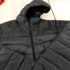 Kleding - Jas, rapporterat av Centraal magazijn med iLost