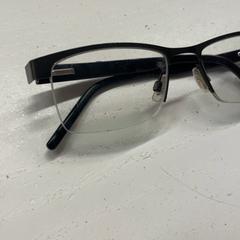 안경, iLost를 사용하여 GVB에 보고됨