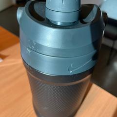 Dricksflaska, rapporterat av Keolis Landskrona med iLost